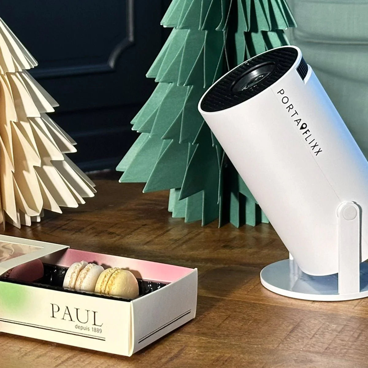 Spotlight HD: Ultimate Home Cinema Anywhere in HD